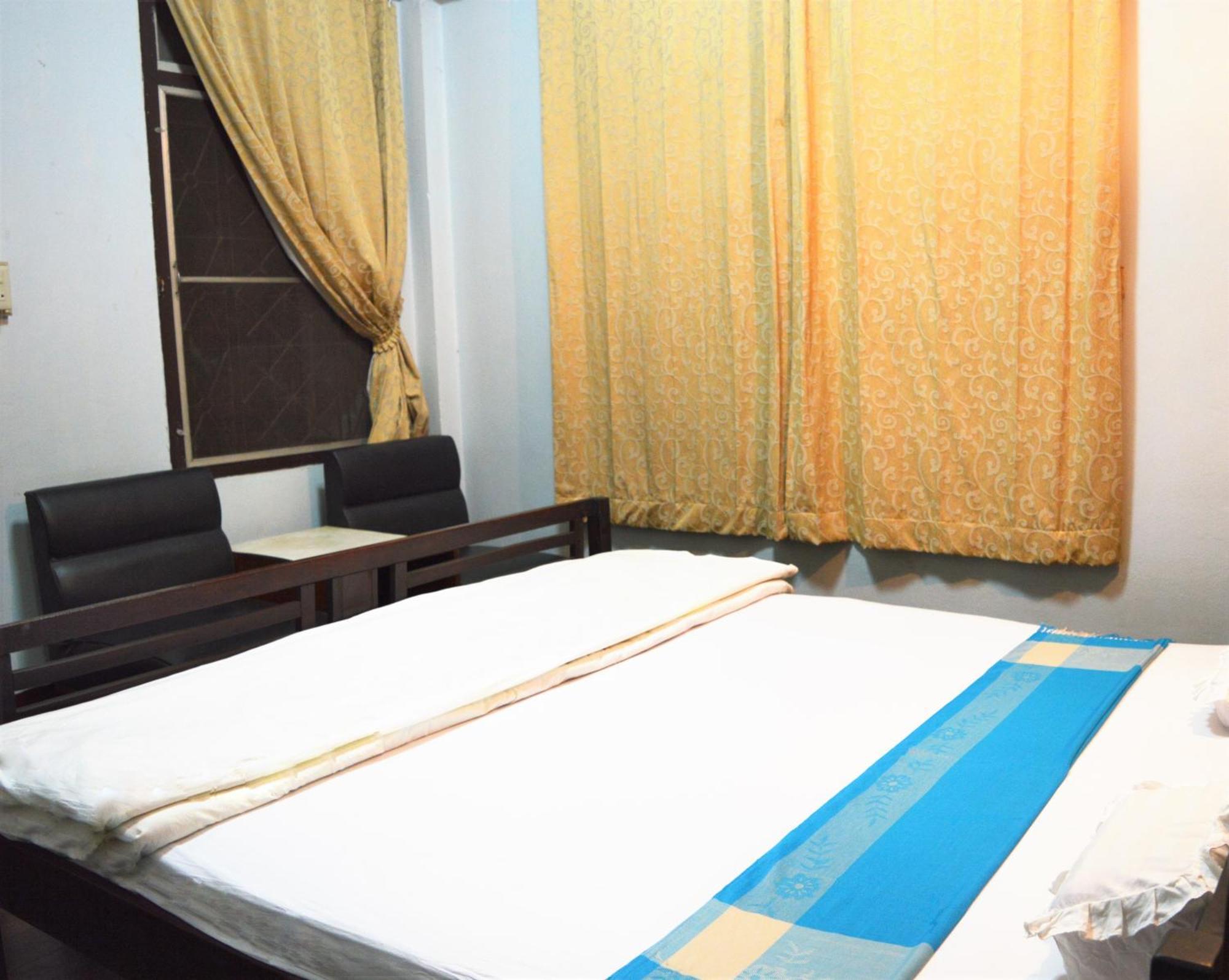 28 Rachabutr Hostel Ubon Ratchathani Phòng bức ảnh