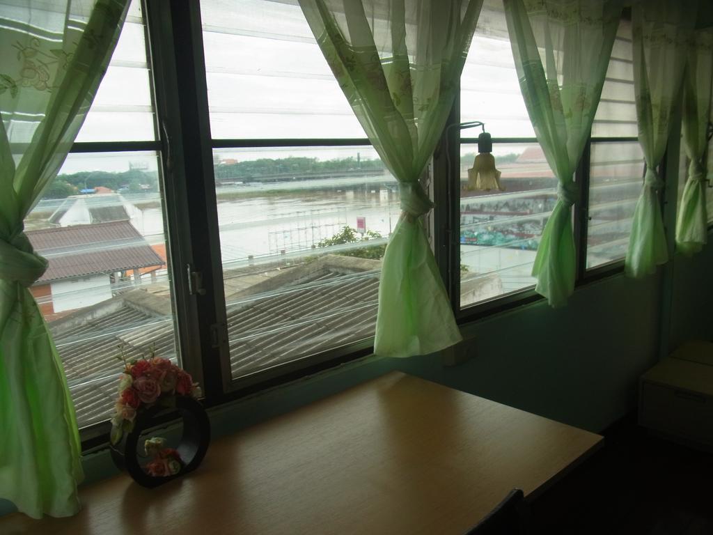 28 Rachabutr Hostel Ubon Ratchathani Phòng bức ảnh